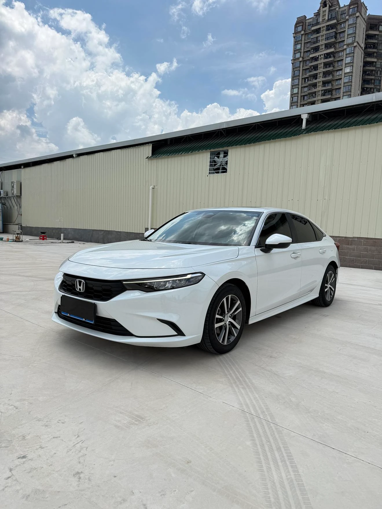 Honda Integra 240TURBO CVT Luxury Edition
