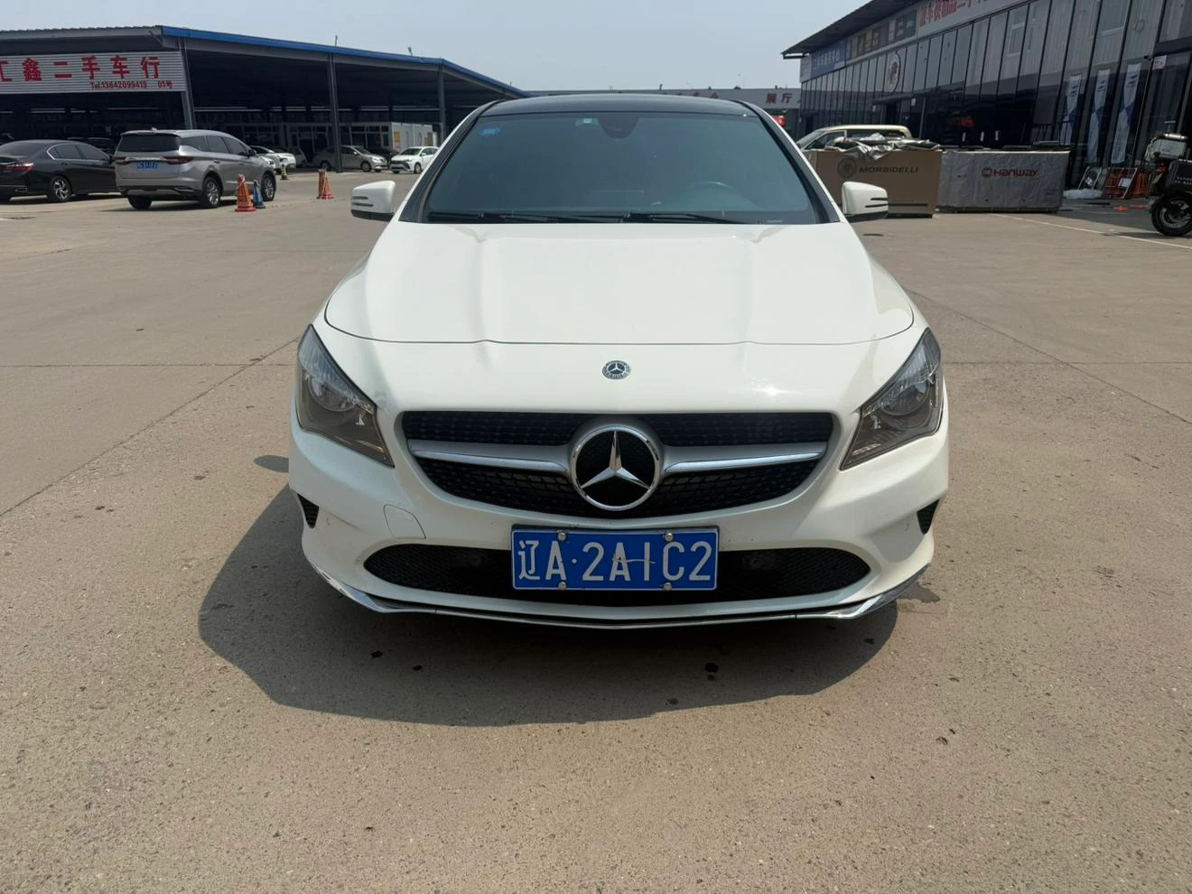 Mercedes-Benz CLA200 Dynamic - exterior