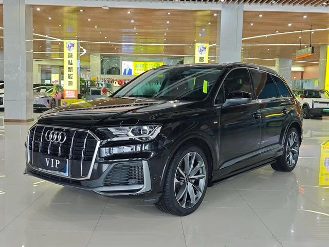 Audi Q7 55 TFSI Sport Trim