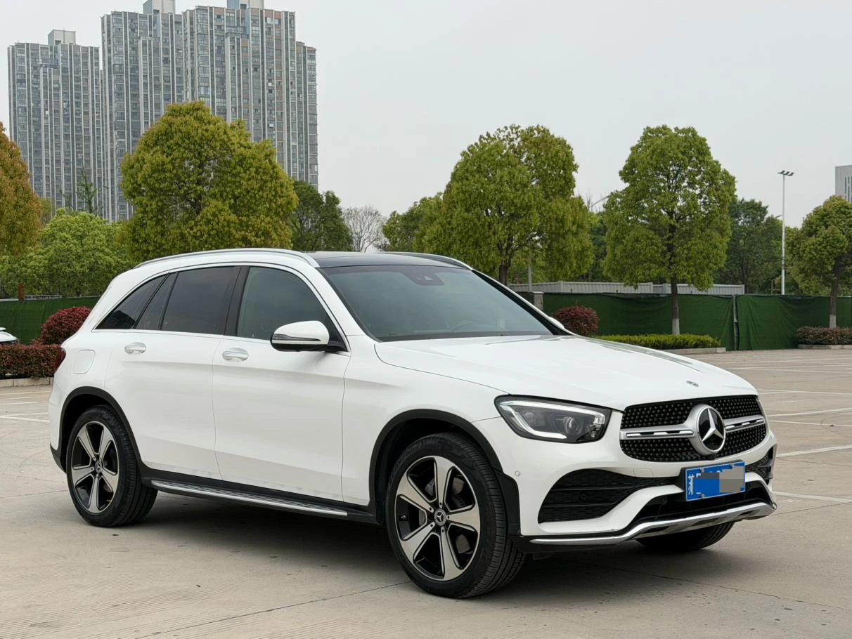 Mercedes-Benz GLC 300 L 4MATIC Luxury Edition - exterior