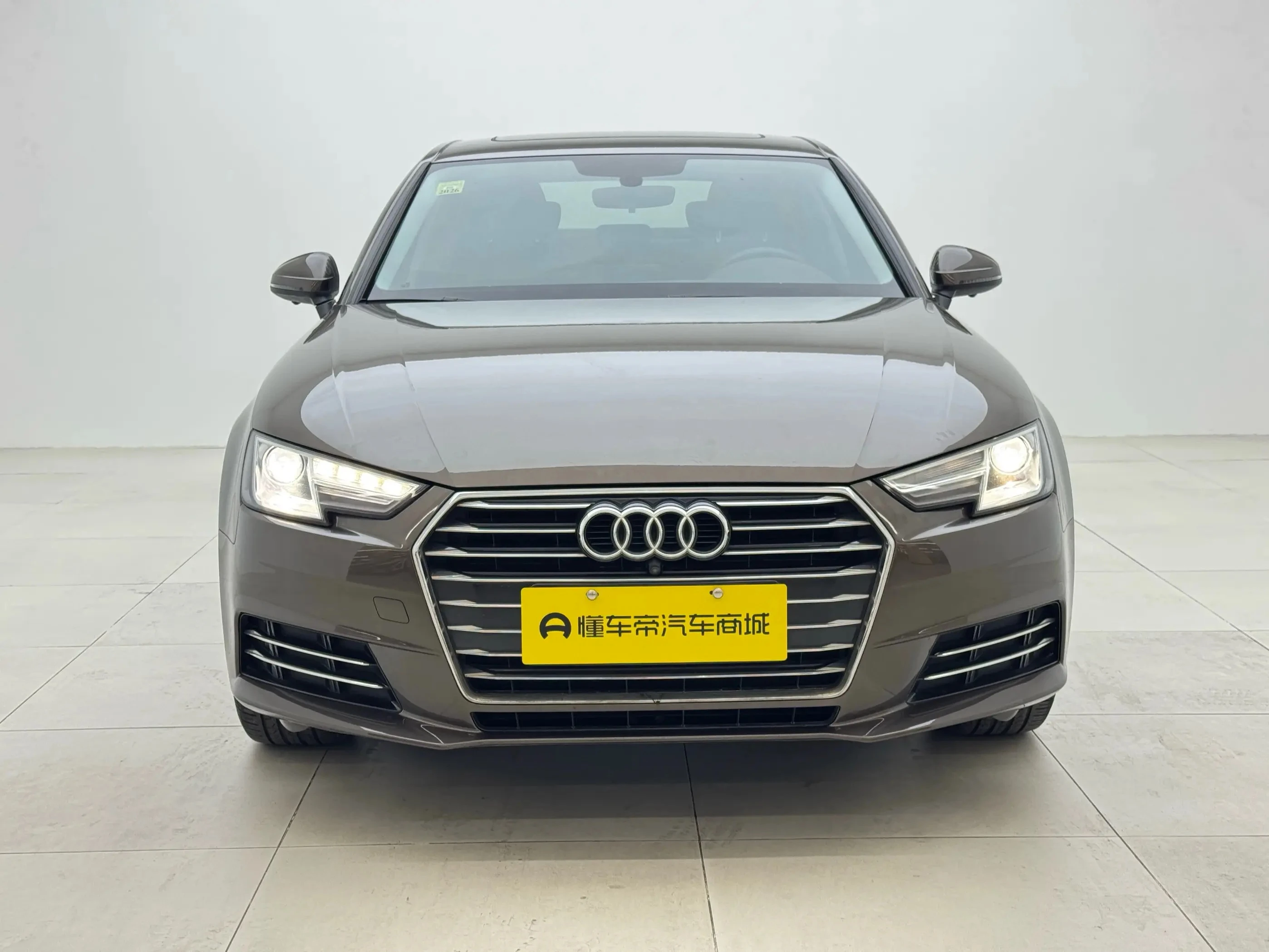 Audi A4L 40 TFSI Progressive - exterior