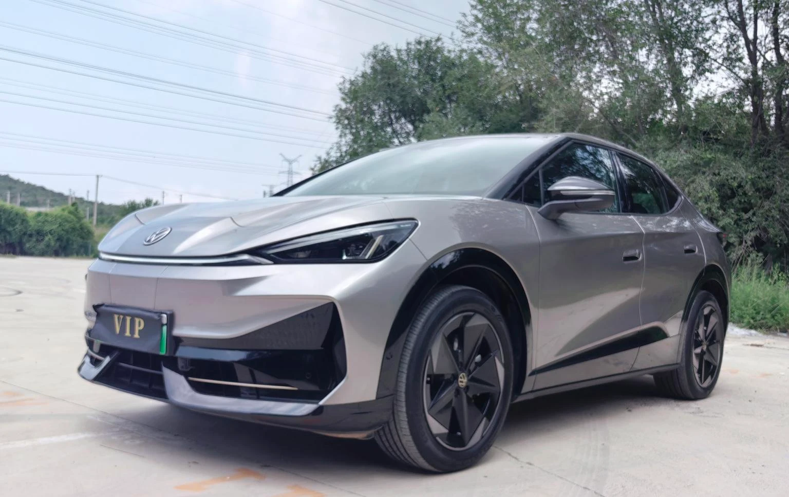 Volkswagen ID. UNYX 06 Pro Long Range