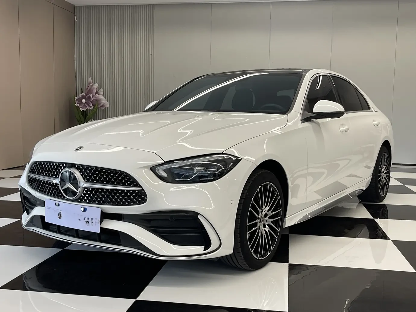 Mercedes-Benz C-Class  260 L Sport