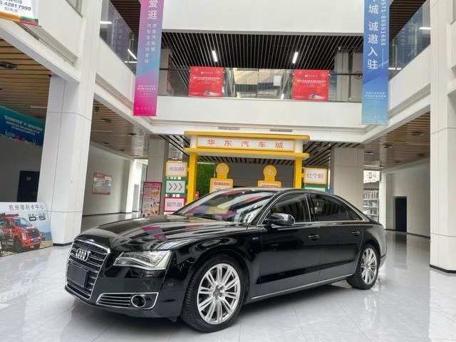 Audi A8L 6.3 FSI W12