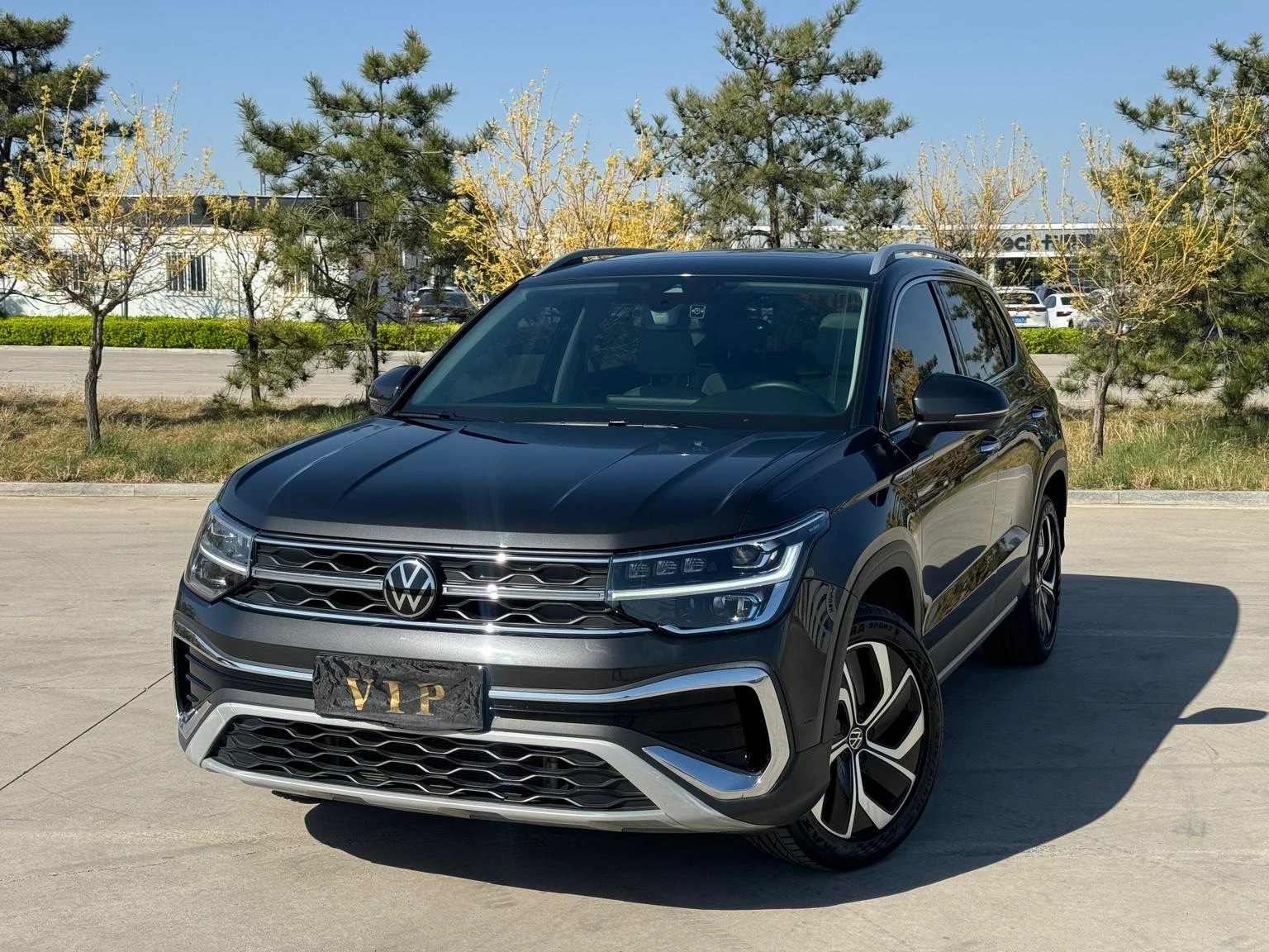 Volkswagen Tharu 300TSI 2WD Full Moon Edition