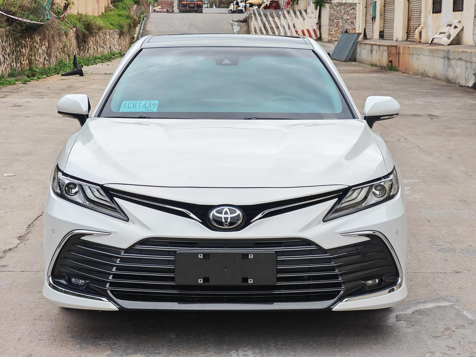 Toyota Camry 2.5G (Luxury Trim) - exterior