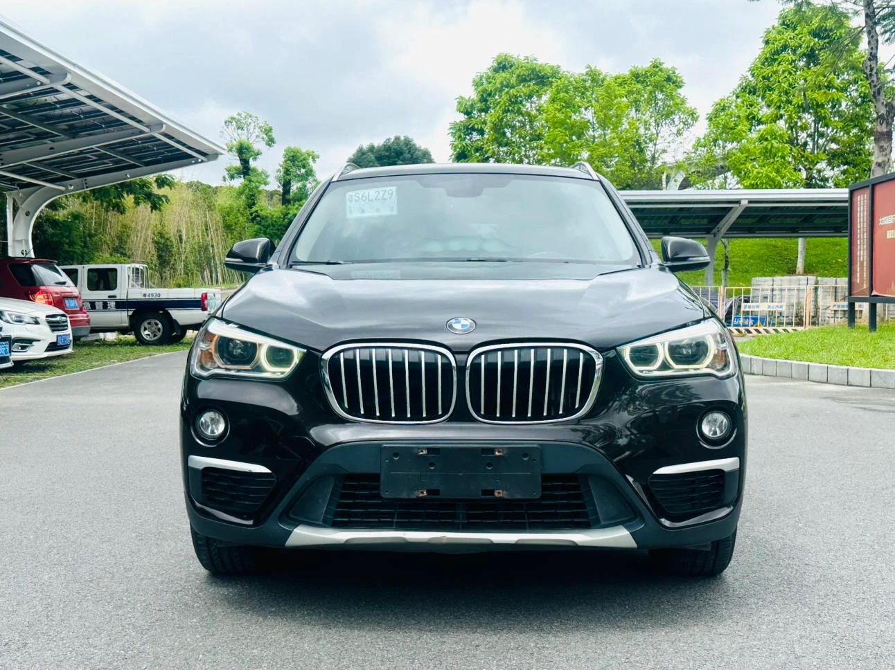 BMW X1 xDrive20Li  - exterior