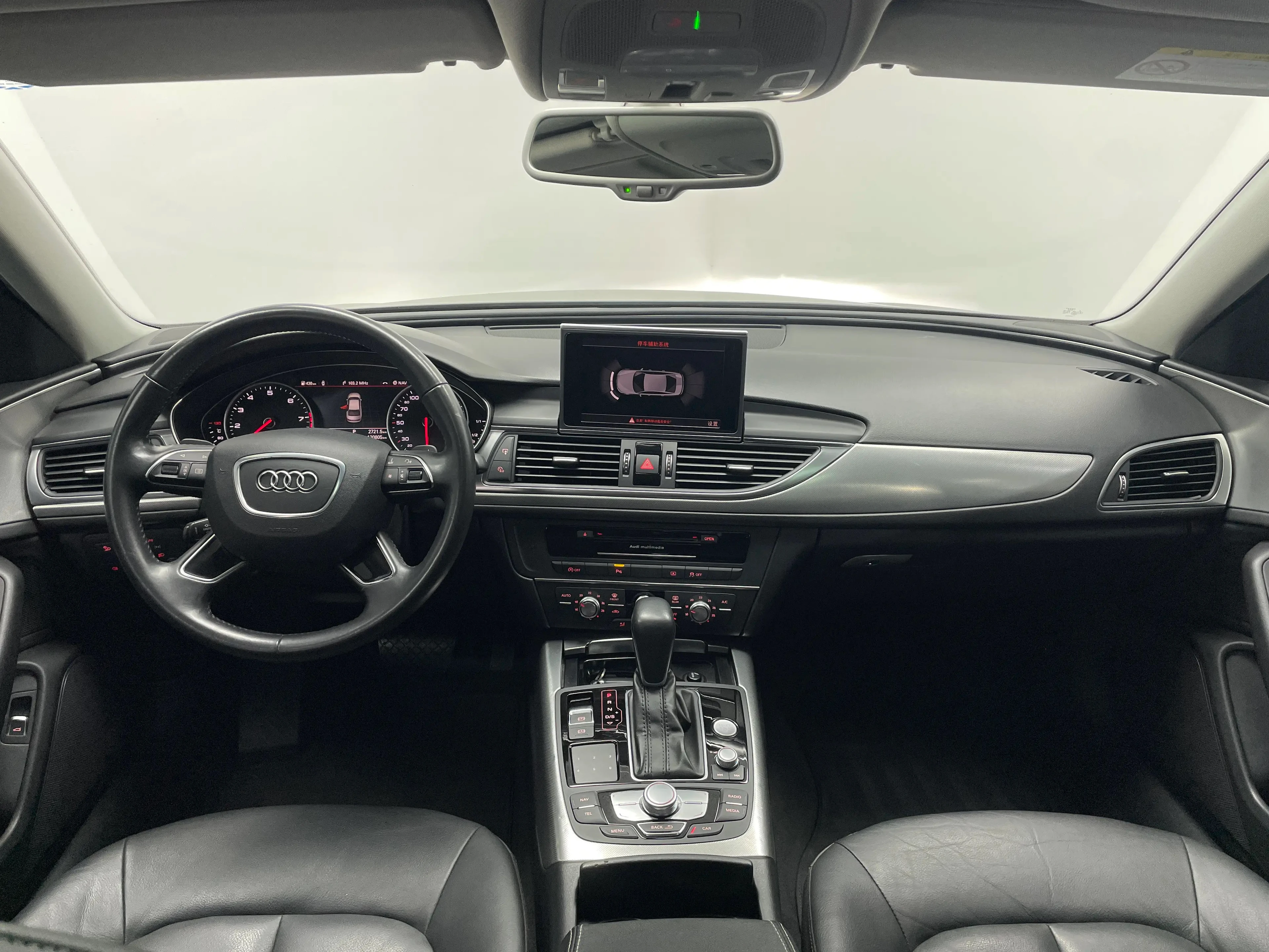 Audi A6L  35TFSI  - interior
