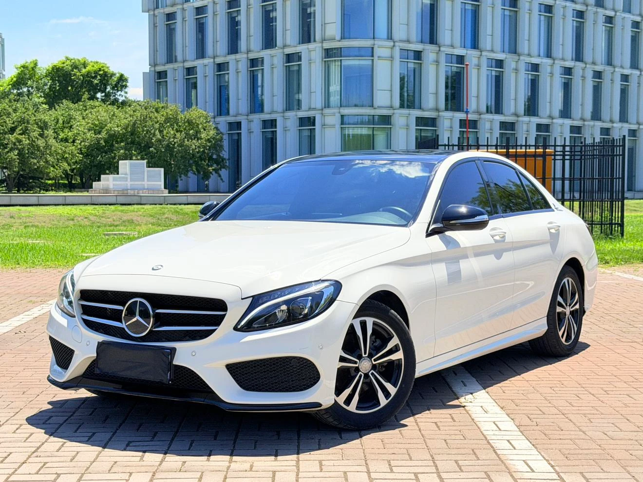 Mercedes-Benz C-class 200 Sport Edition - exterior