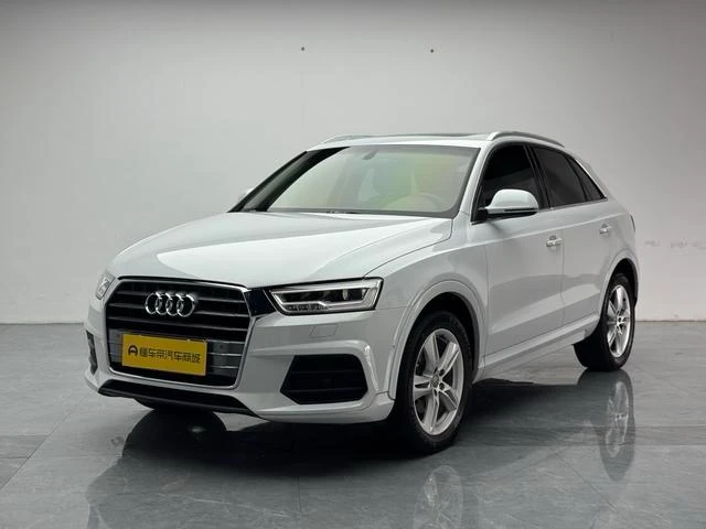 Audi Q3L 35 TFSI Fashion Trim