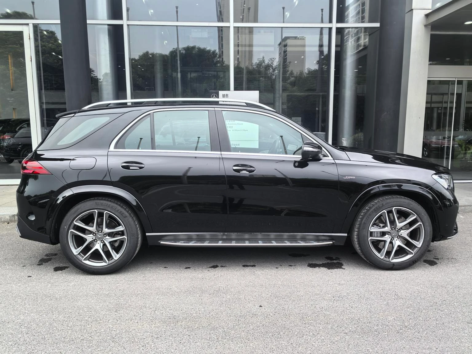 Mercedes-Benz GLE-Class GLE53 AMG 4MATIC+ - exterior
