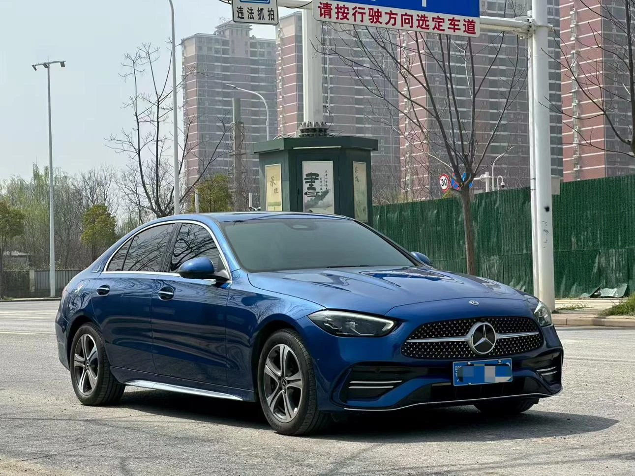Mercedes-Benz C-Class  200 L Sport - exterior