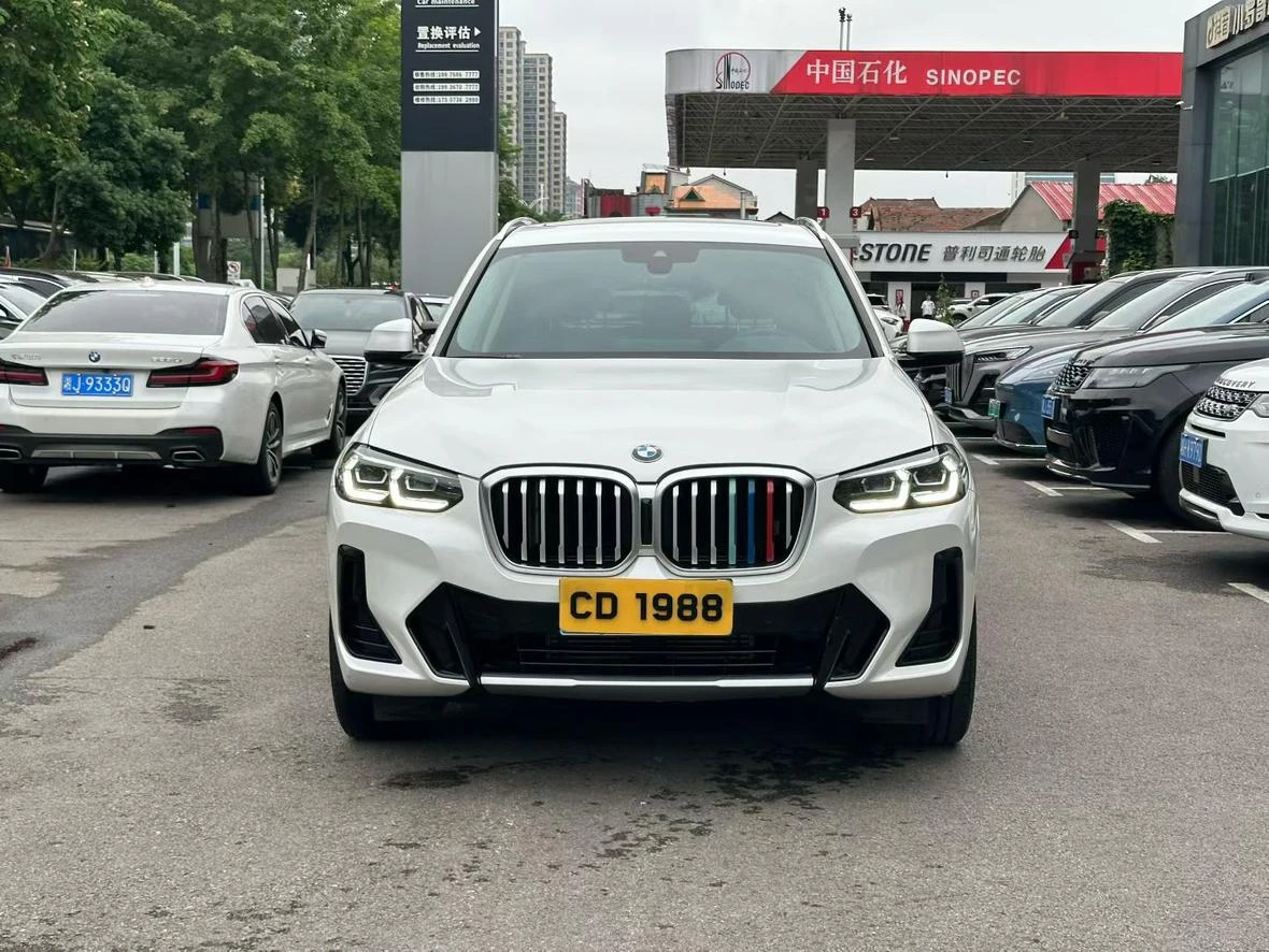 BMW X3 xDrive25i M Sport Package - exterior