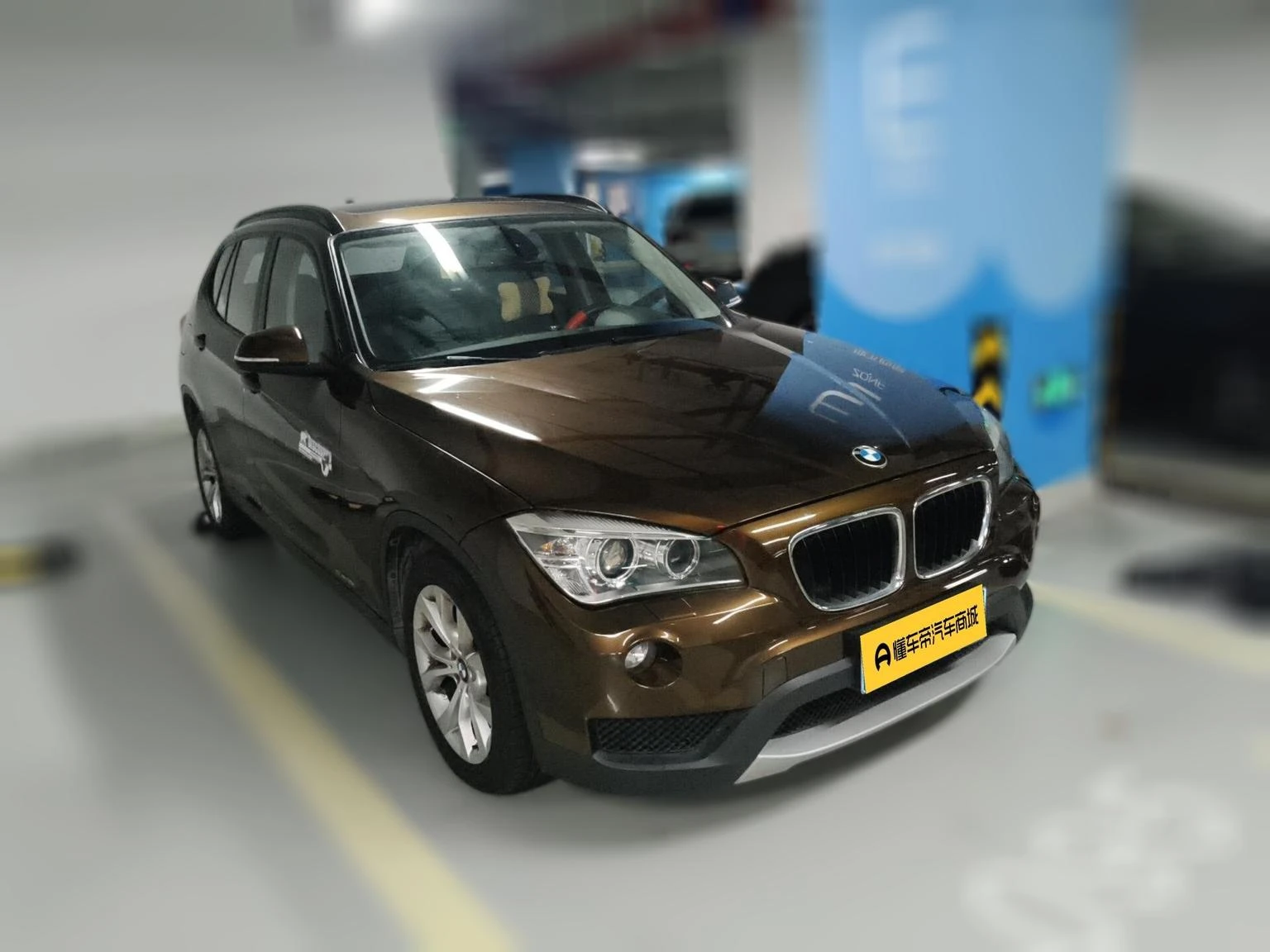BMW X1  sDrive18i  - exterior