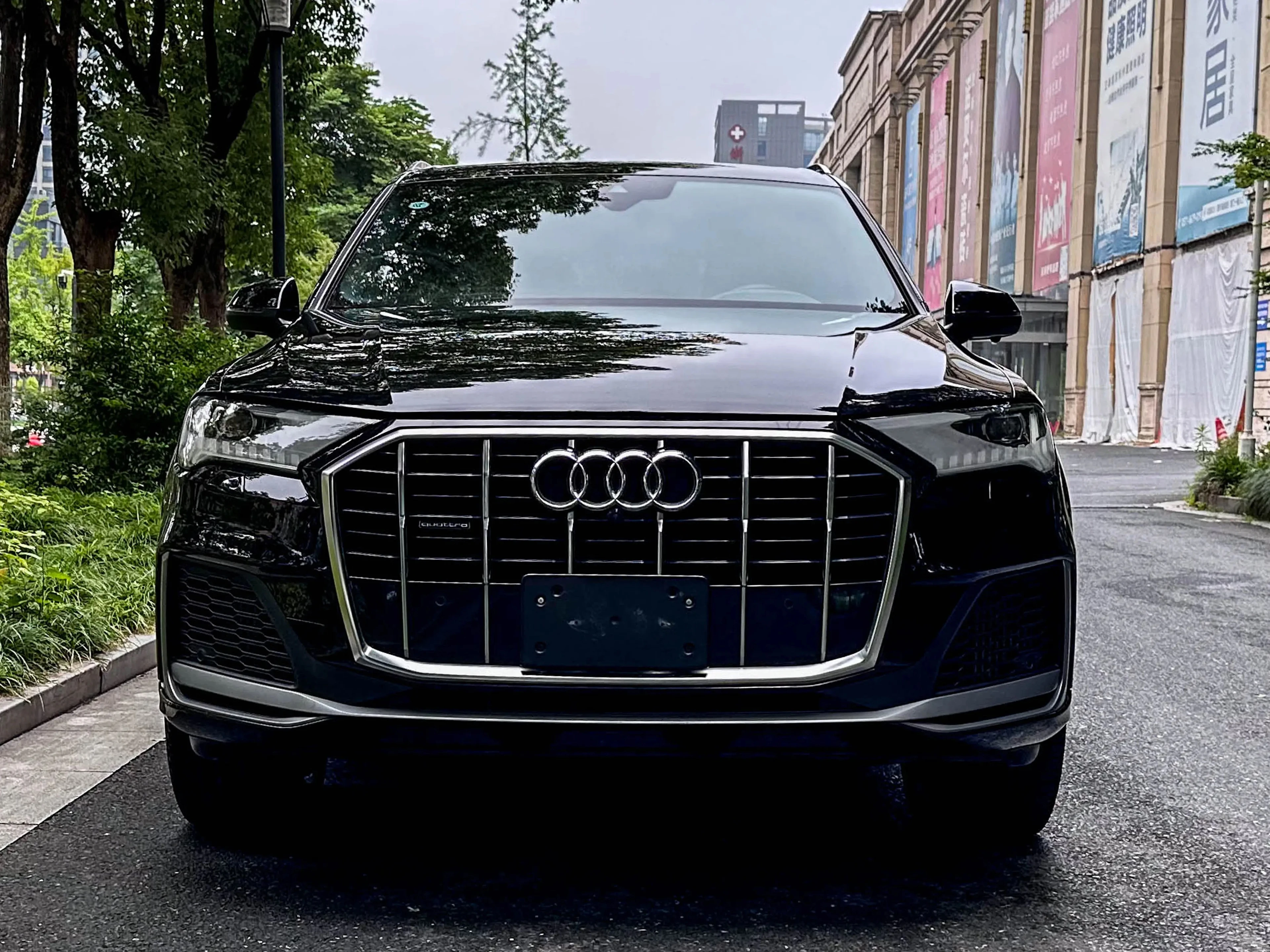 Audi Q7 3.0T All-Wheel Drive - exterior