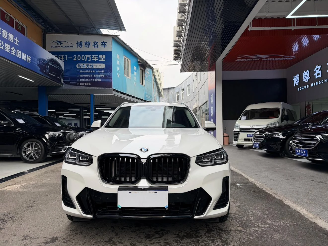 BMW X3 xDrive25i M Sport Package - exterior