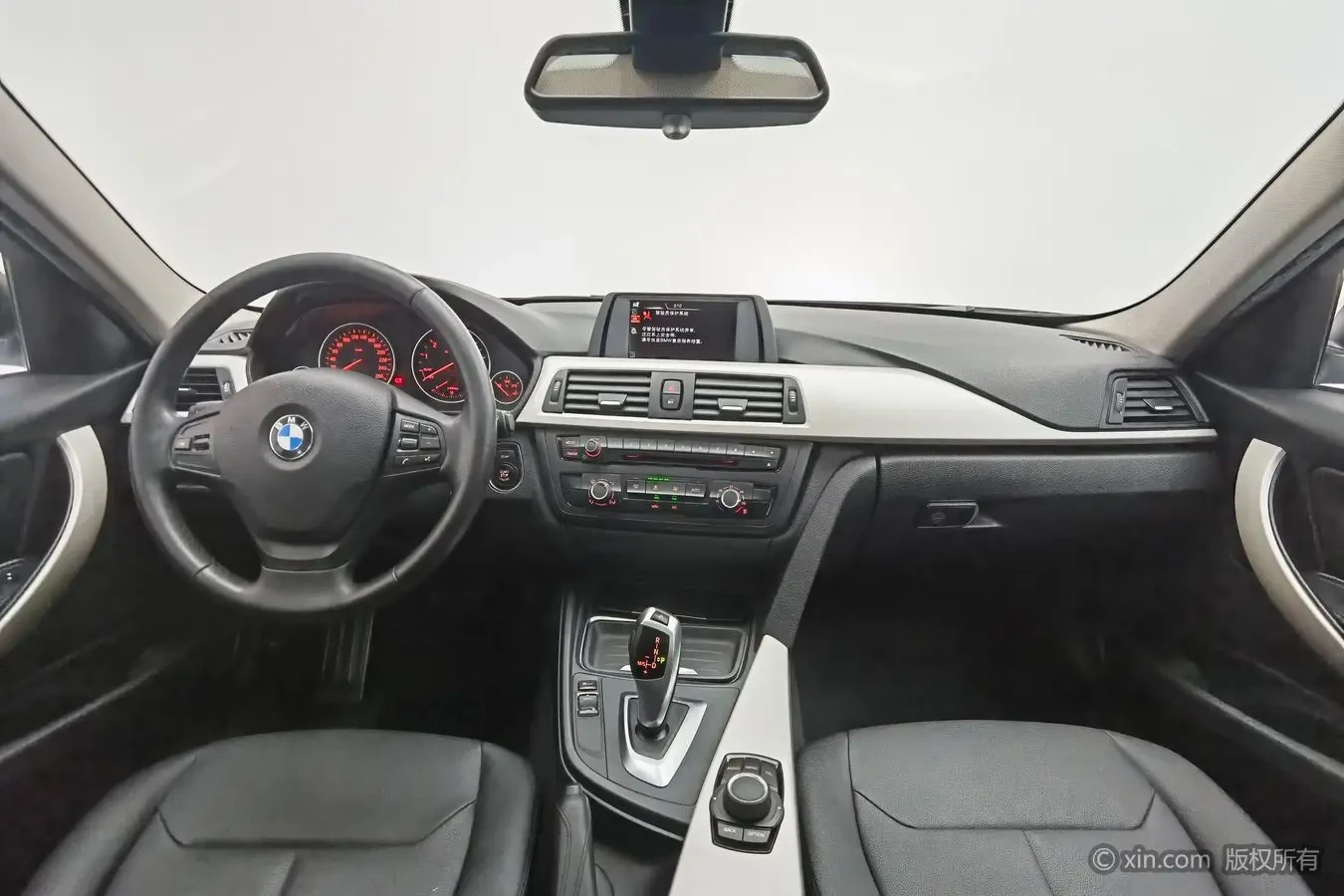 BMW 3 Series  316i  - interior