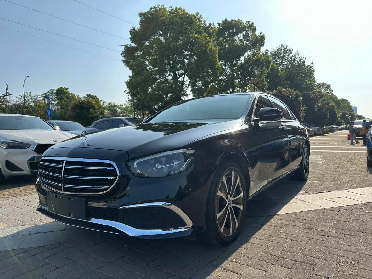 Mercedes-Benz E-Class PHEV E 350  L Sedan - exterior