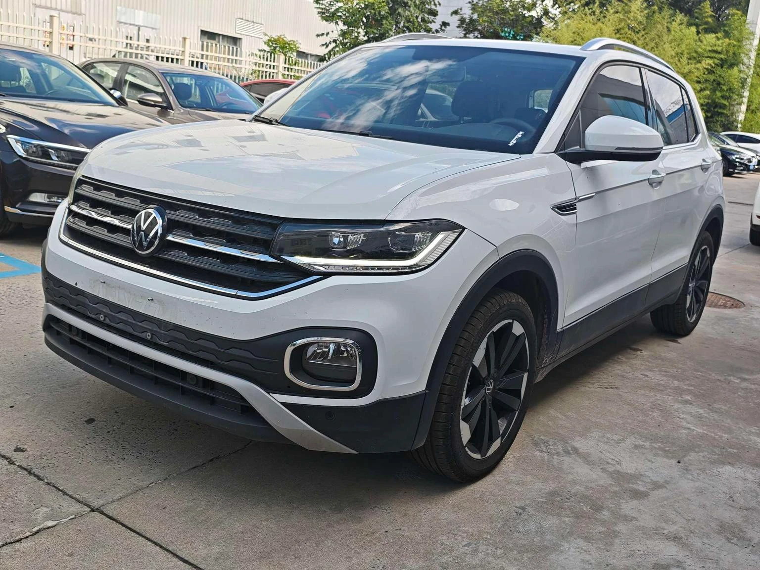Volkswagen Tanying 200TSI DSG Joy Smart Connectivity Edition