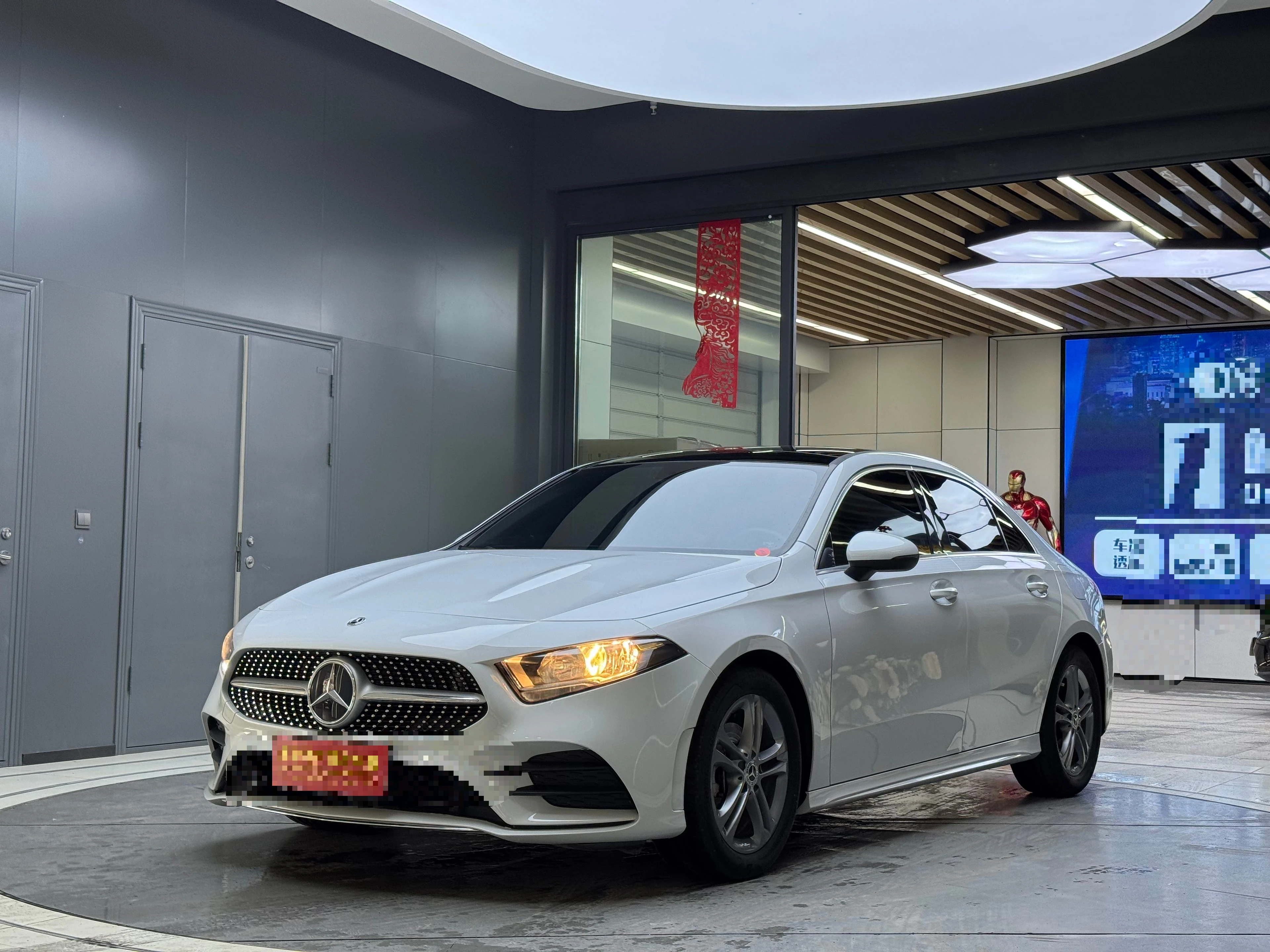 Mercedes-Benz A180L Sport Edition - exterior