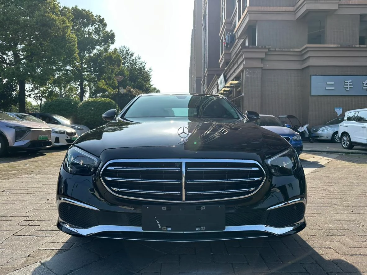 Mercedes-Benz E-Class PHEV E 350  L Sedan