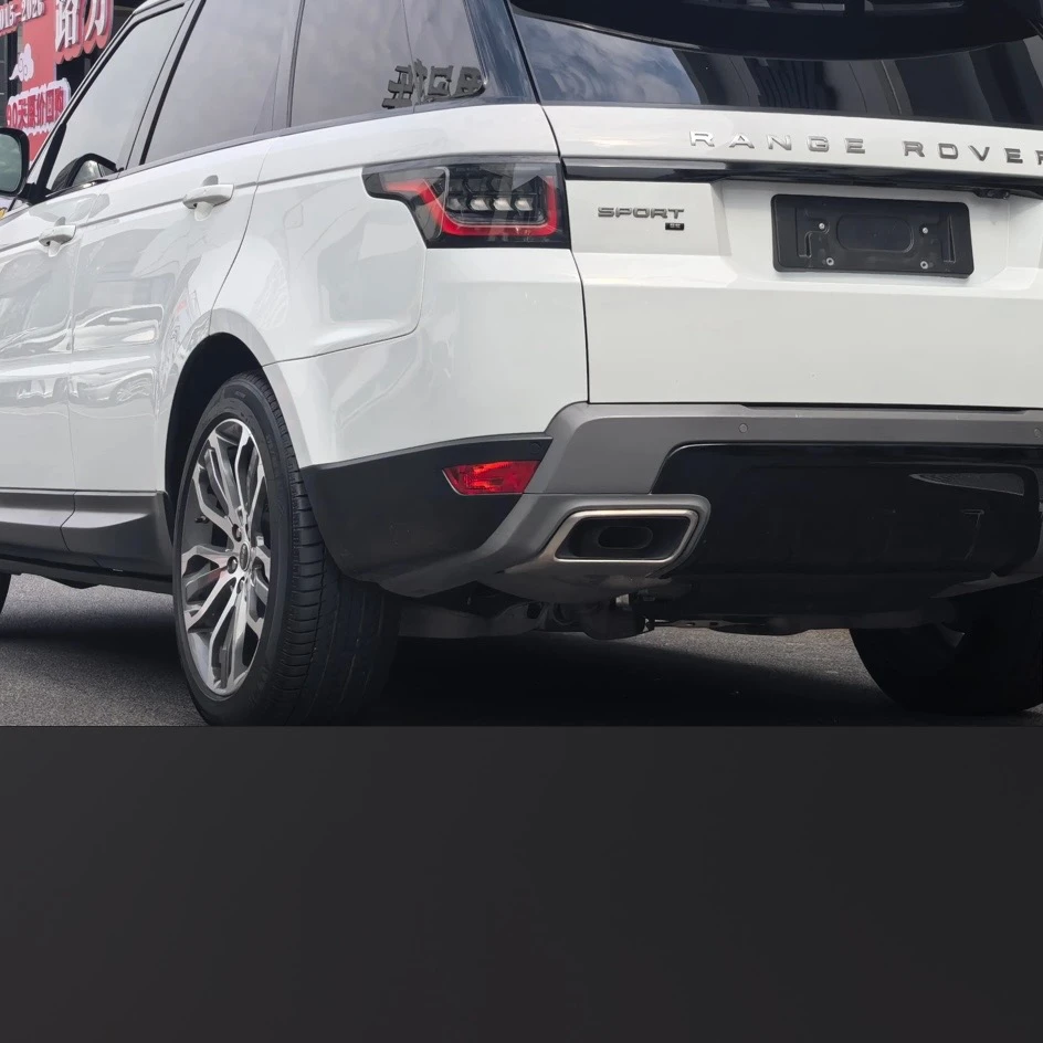 Land Rover Range Rover Sport L6 SE - exterior