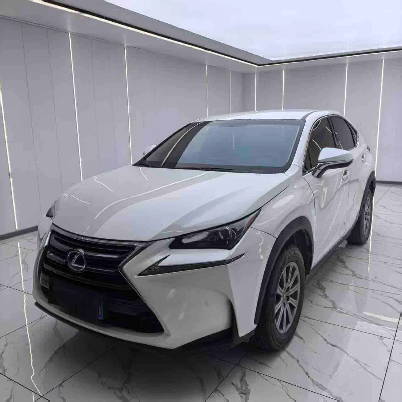 Lexus NX  200