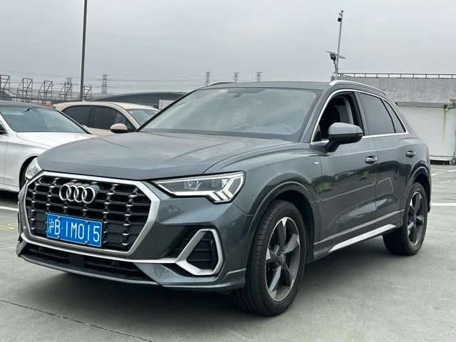 Audi Q3L 35 TFSI Fashion Dynamic Trim
