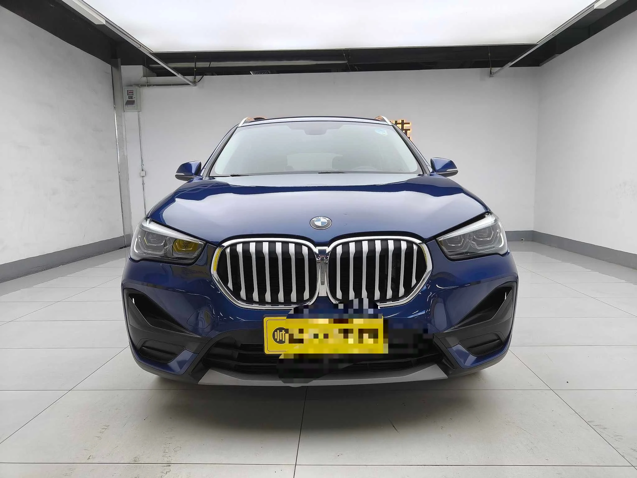 BMW X1 sDrive20Li  - exterior