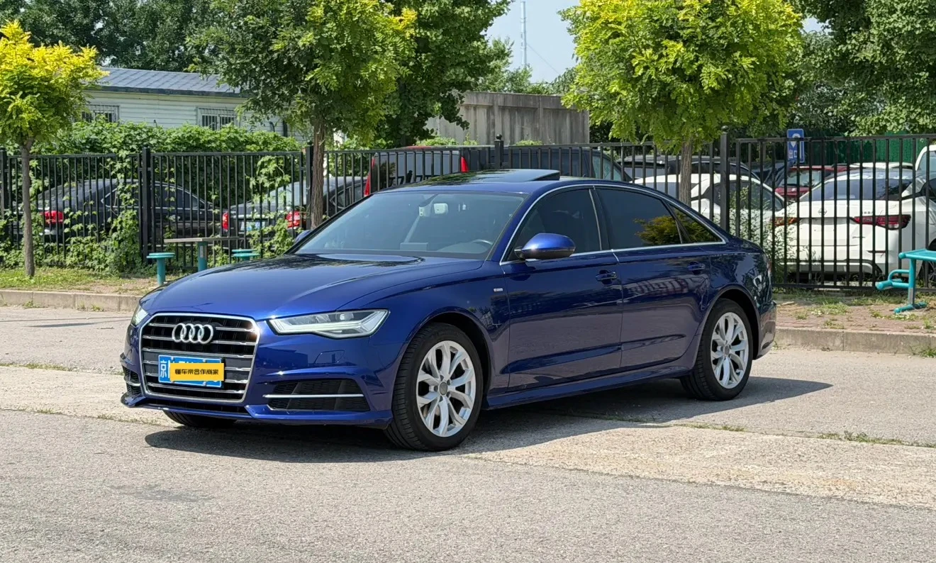 Audi A6L  35TFSI 