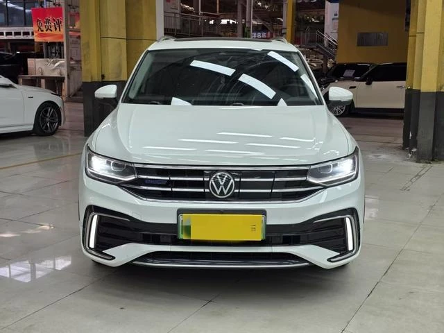 Volkswagen Tiguan L PHEV 430PHEV Plug-in Hybrid Premium Edition - exterior