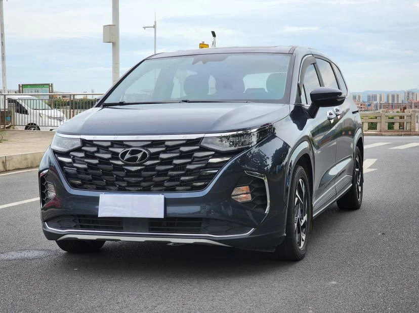 Hyundai Custo 380TGDi LUX Premium