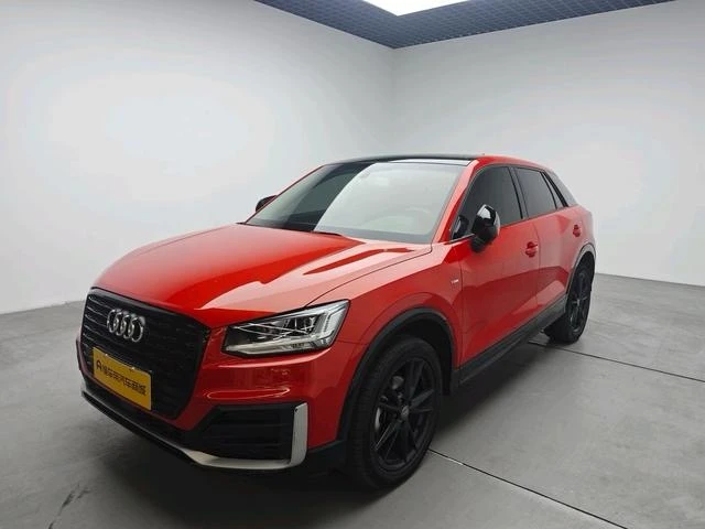 Audi Q2L 35 TFSI Progressive Dynamic