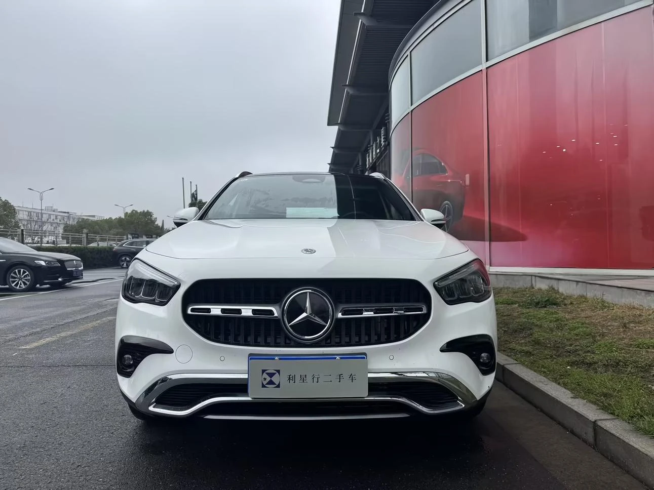 Mercedes-Benz GLA-Class GLA220 - exterior