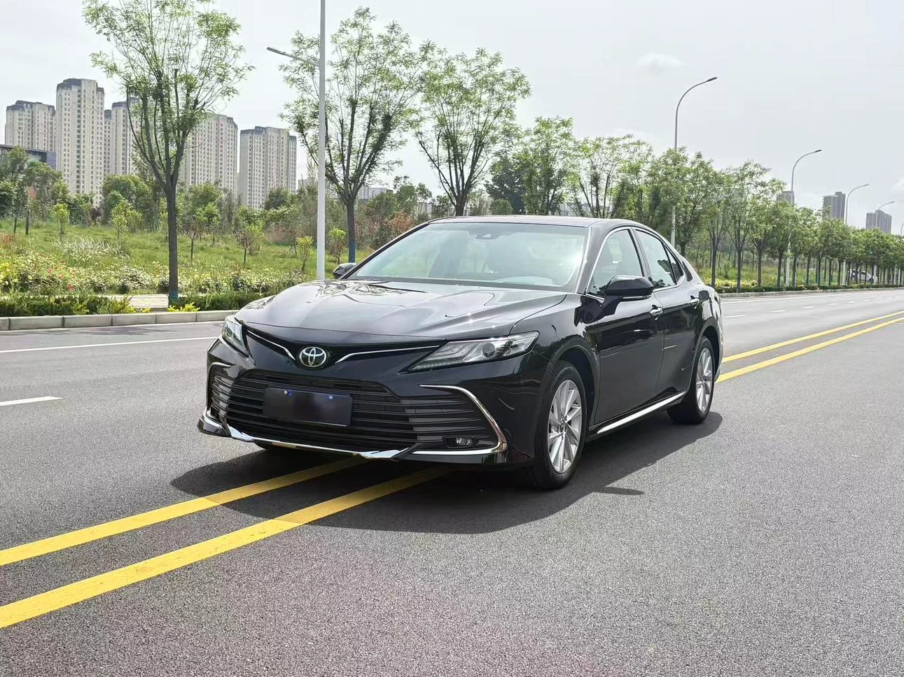 Toyota Camry 2.0G Luxury
