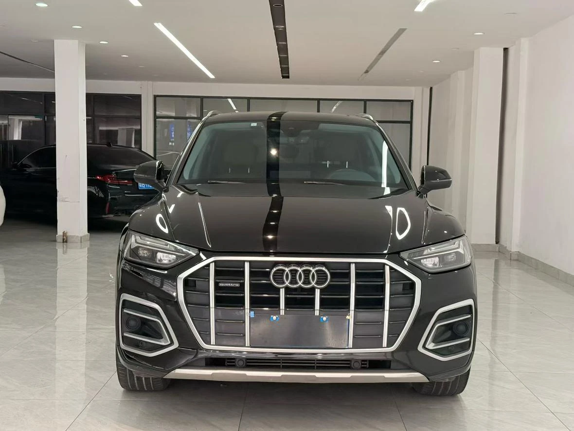 Audi Q5L 40 TFSI (Luxury Elegant Trim) - exterior