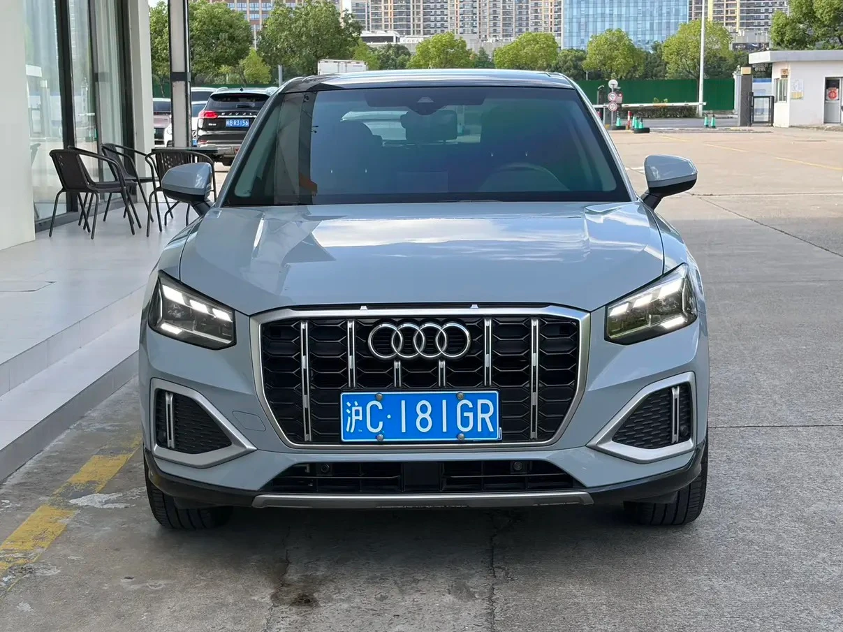 Audi Q2L 35TFSI Progressive Elegance - exterior