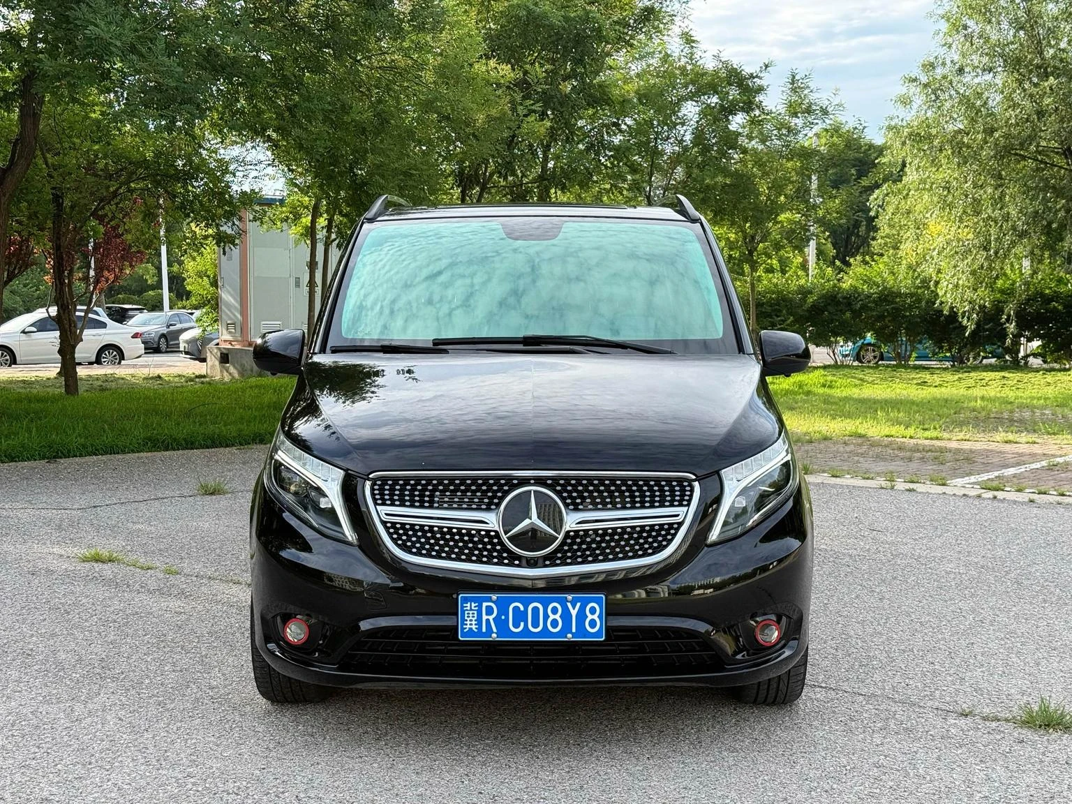 Mercedes-Benz Vito 2.0T Elite 7-Seater - exterior