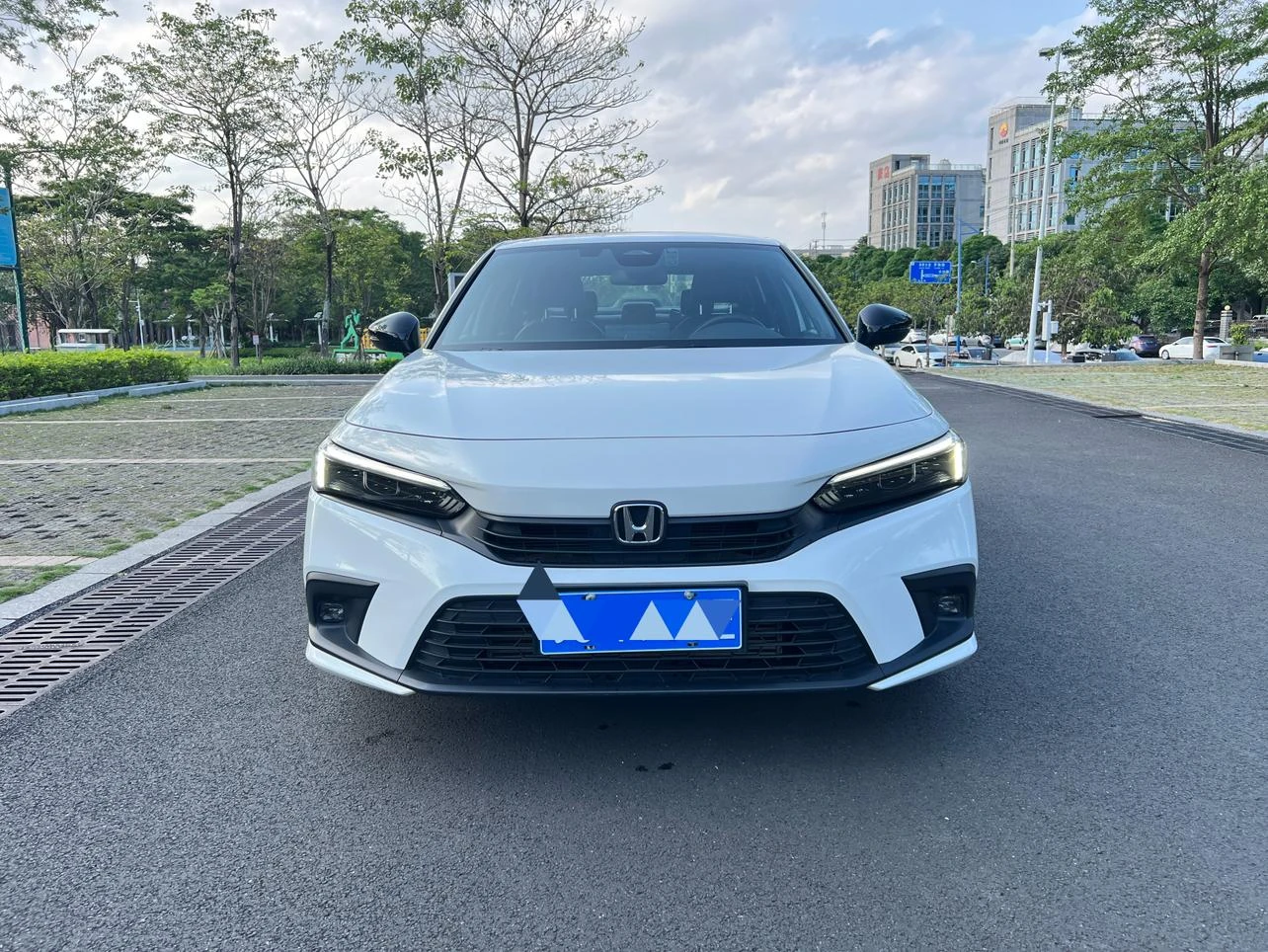 Honda Civic 240TURBO CVT Sport - exterior