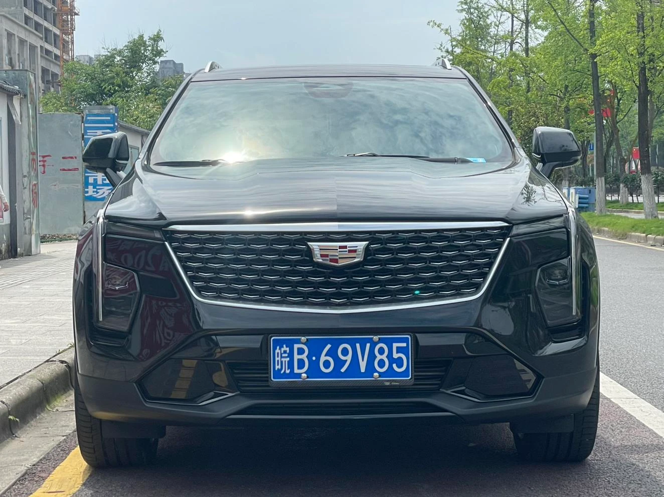Cadillac XT4 28T Front-Wheel Drive Premium - exterior