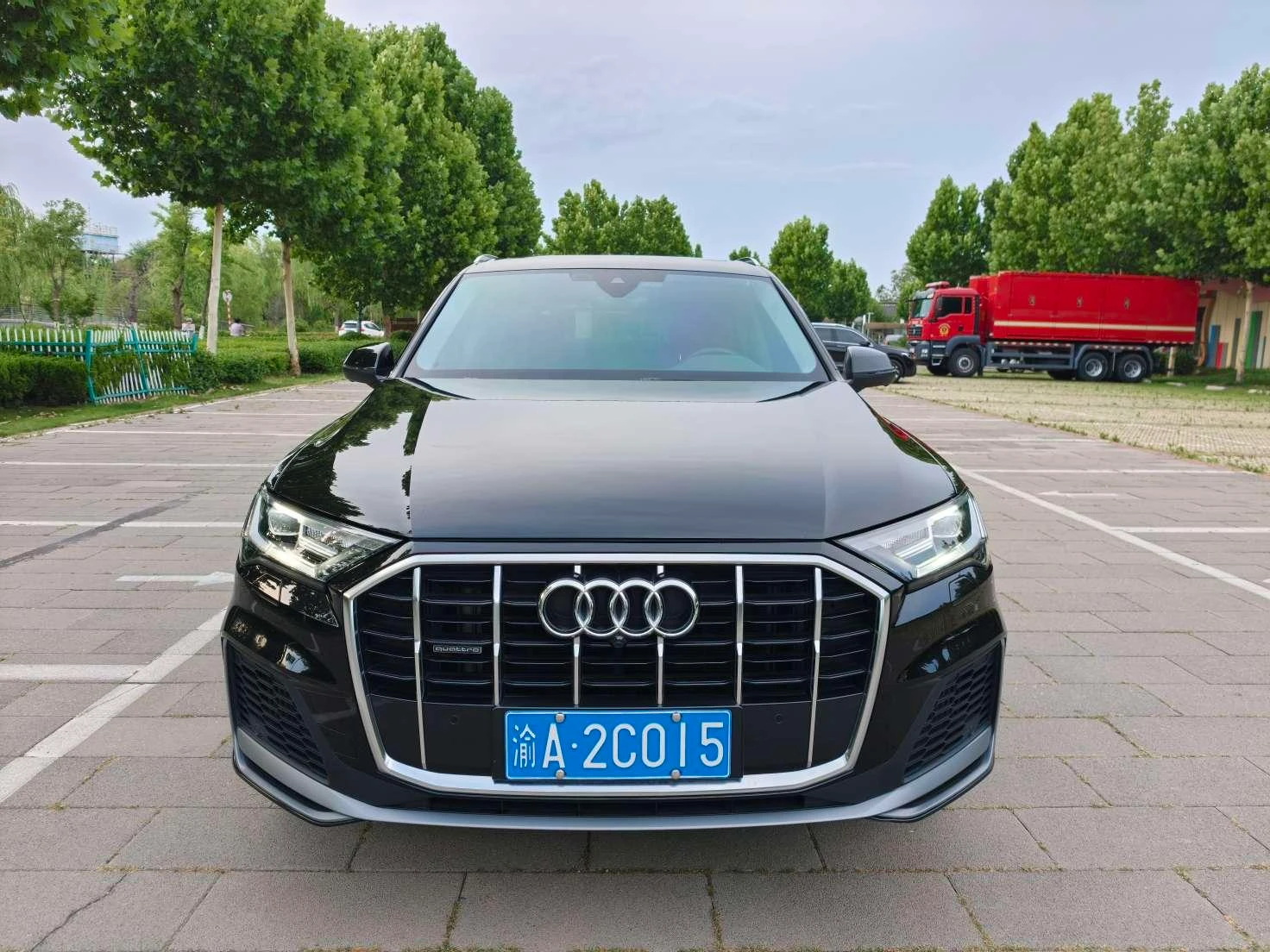 Audi Q7 55 TFSI quattro S line Sport - exterior