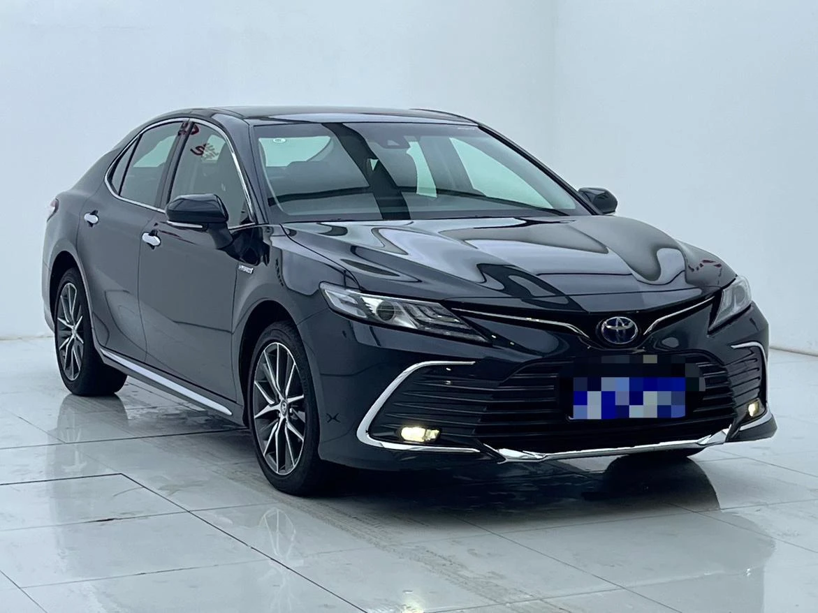 Toyota Camry 2.5G Luxury Edition - exterior