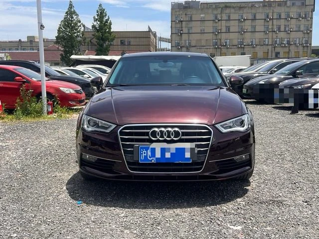 Audi A3 35 TFSI Million Commemorative Comfort - exterior