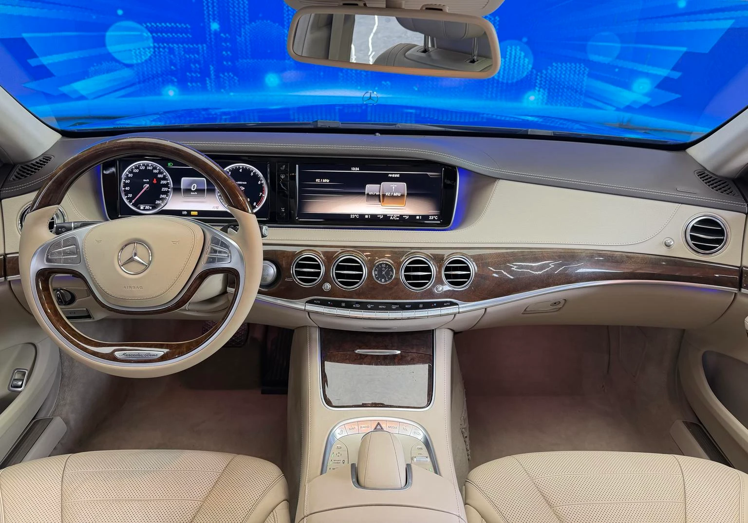 Mercedes-Benz S500L - interior