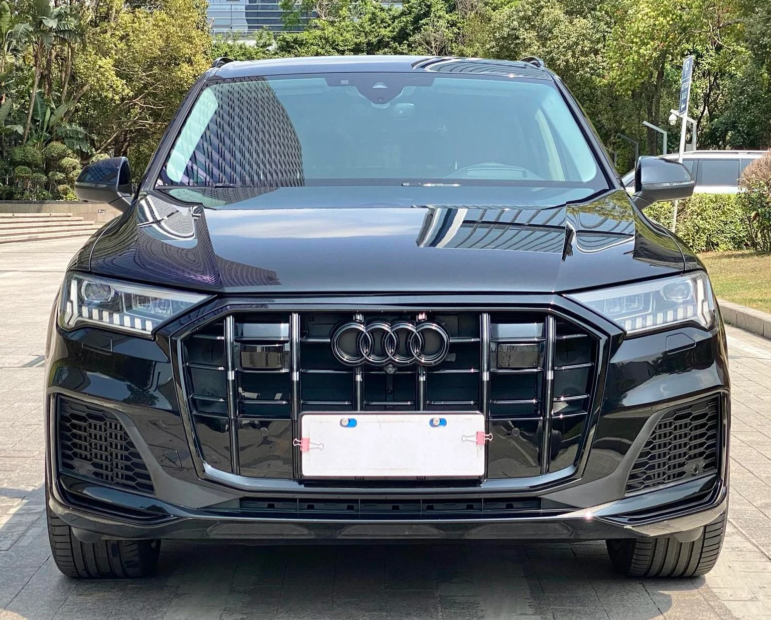 Audi Q7 55 TFSI quattro (S line Sport Trim) - exterior