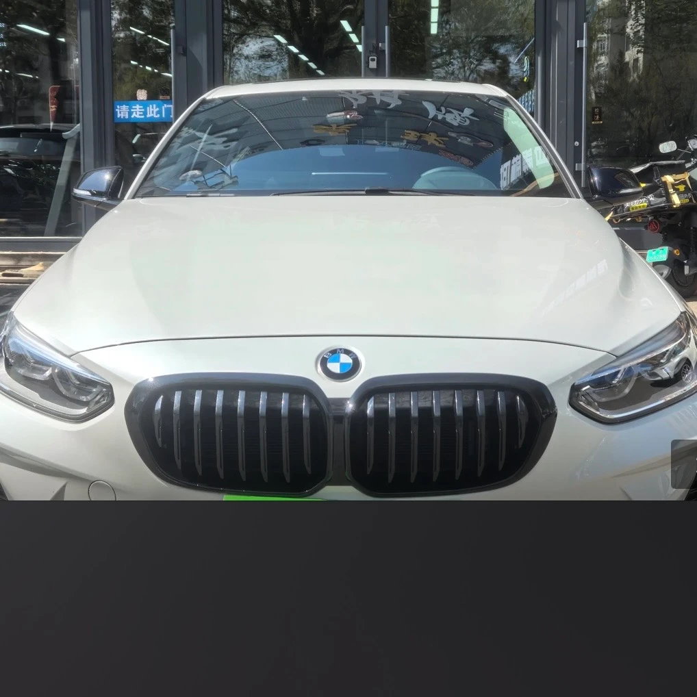 BMW 125i M Sport Shadow Edition - exterior