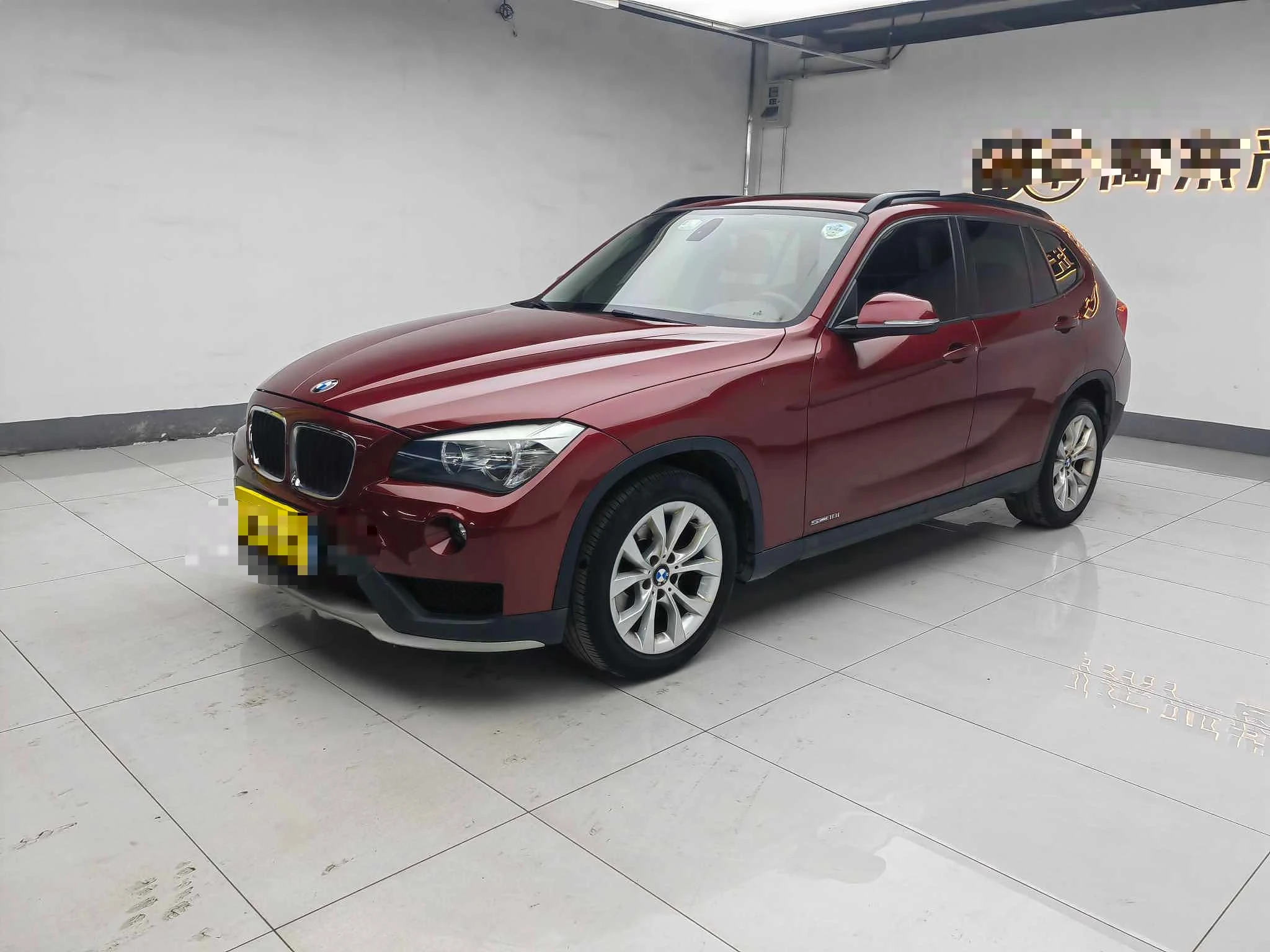 BMW X1 sDrive18i - exterior