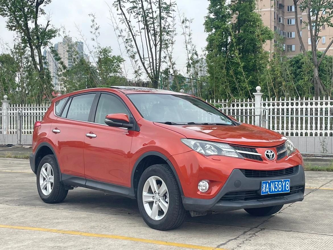  Toyota RAV4 4WD - exterior