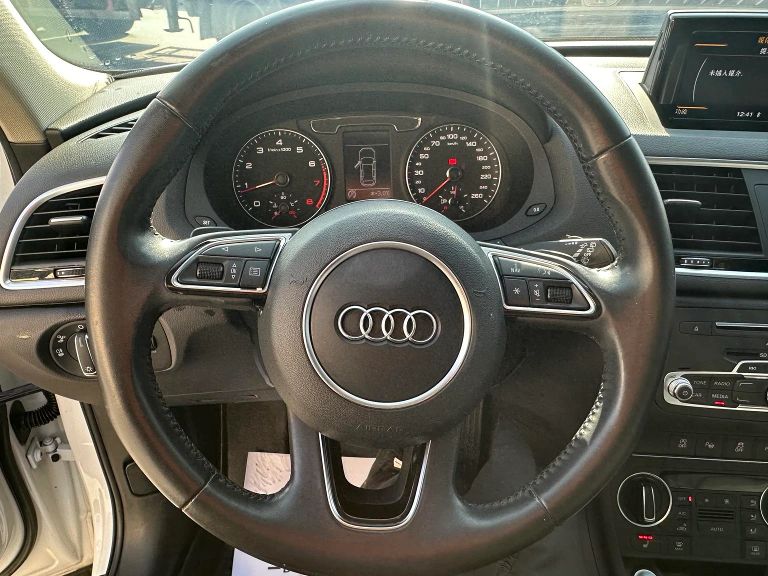 Audi Q3 30 TFSI Fashion Line - interior