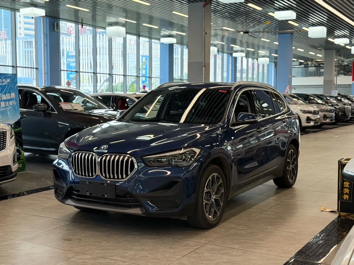 BMW X1 sDrive25Li Leading Edition